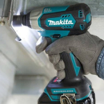 Makita DTW181RFE MÁY SIẾT BU LÔNG DÙNG PIN(12.7MM/BL) (kèm 02 pin 3.0 + sạc nhanh)