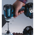 Makita TD110DSYE MÁY BẮT VÍT DÙNG PIN(12V MAX) (kèm 02 pin 1.5AH + sạc)