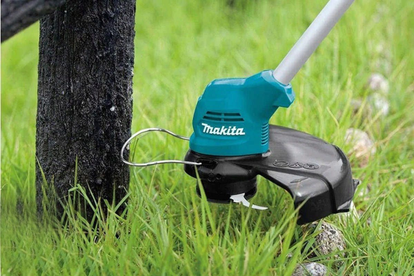 Makita UR100DWYE MÁY CẮT CỎ DÙNG PIN(12V MAX) (kèm 02 pin + 1 sạc)