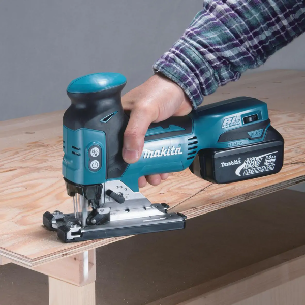 Makita DJV181Z MÁY CƯA LỌNG DÙNG PIN(BL)(18V) (không kèm pin sạc)