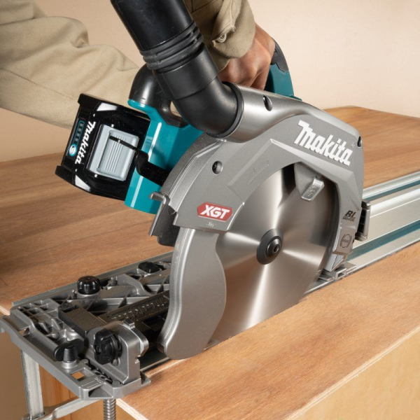 Makita HS009GZ MÁY CƯA ĐĨA DÙNG PIN(235MM/CÓ THỂ GẮN TR (không kèm pin sạc)