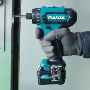 Makita M6901D001 MÁY BẮT VÍT DÙNG PIN (kèm 02 pin + sạc)