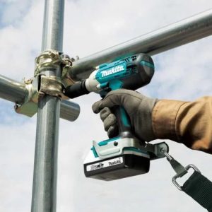 Makita Máy vặn vít dùng pin TW202D001 (kèm 2 pin + 1 sạc)