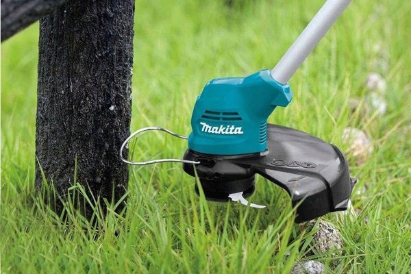 Makita UR100DZ MÁY CẮT CỎ DÙNG PIN(12V MAX) (không kèm pin sạc)